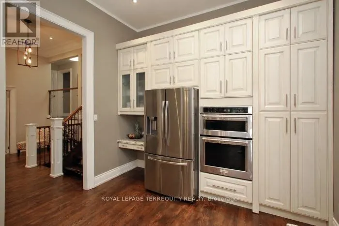 353 KINGSVIEW DRIVE