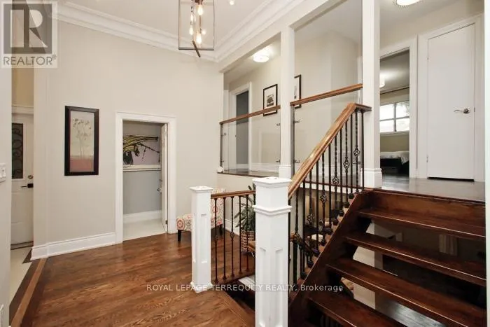 353 KINGSVIEW DRIVE