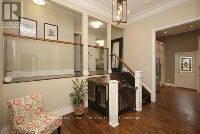 353 KINGSVIEW DRIVE