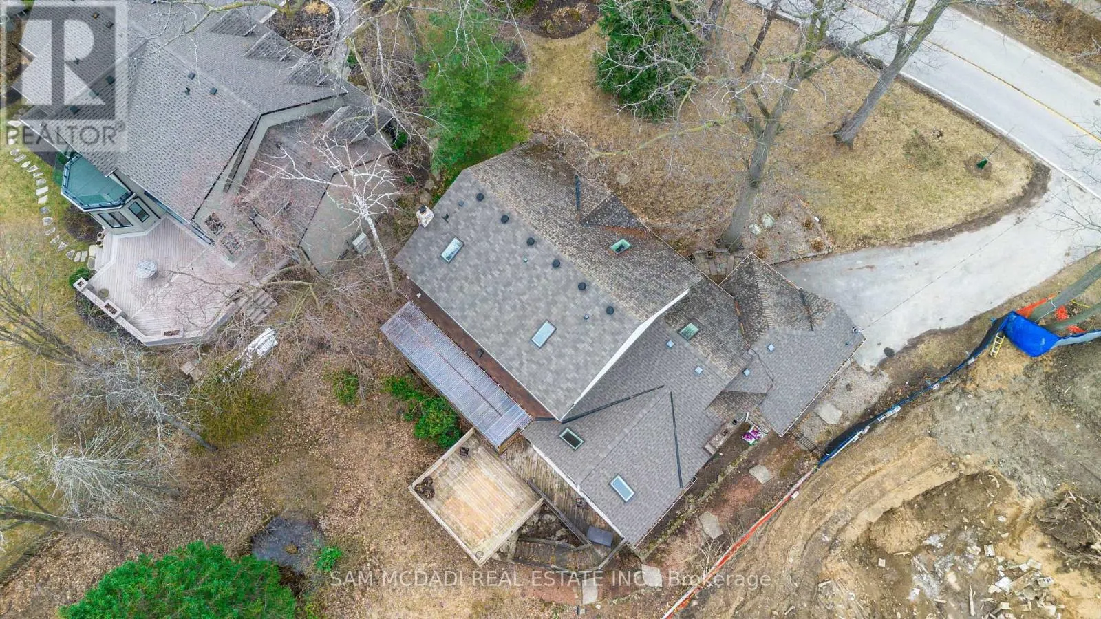 690 MEADOW WOOD ROAD