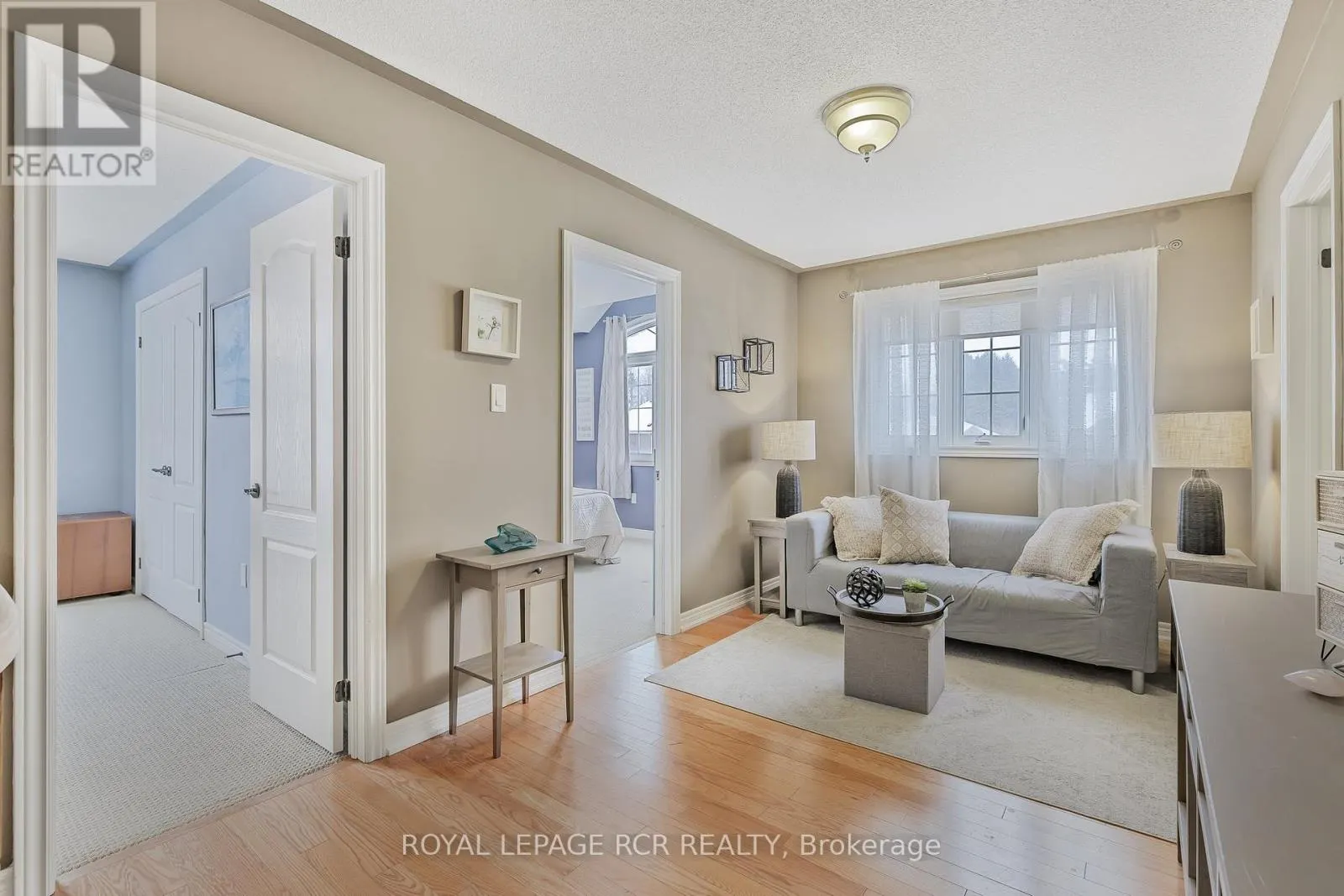 2 LITTLEBROOK LANE