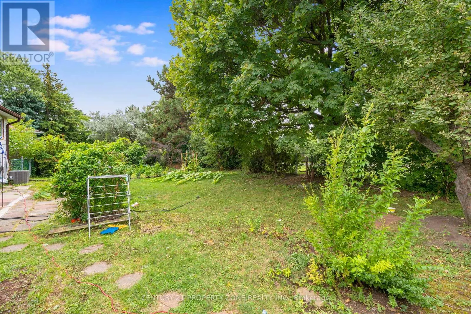 29 FINCHLEY CRESCENT