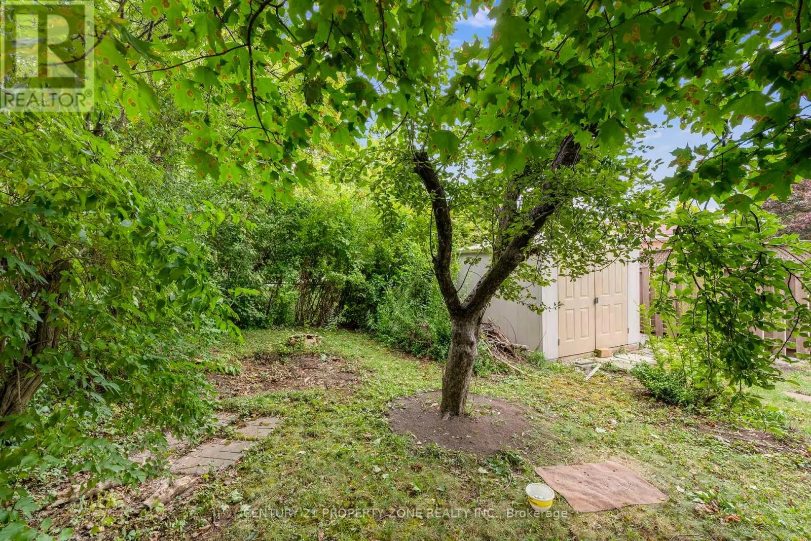 29 FINCHLEY CRESCENT