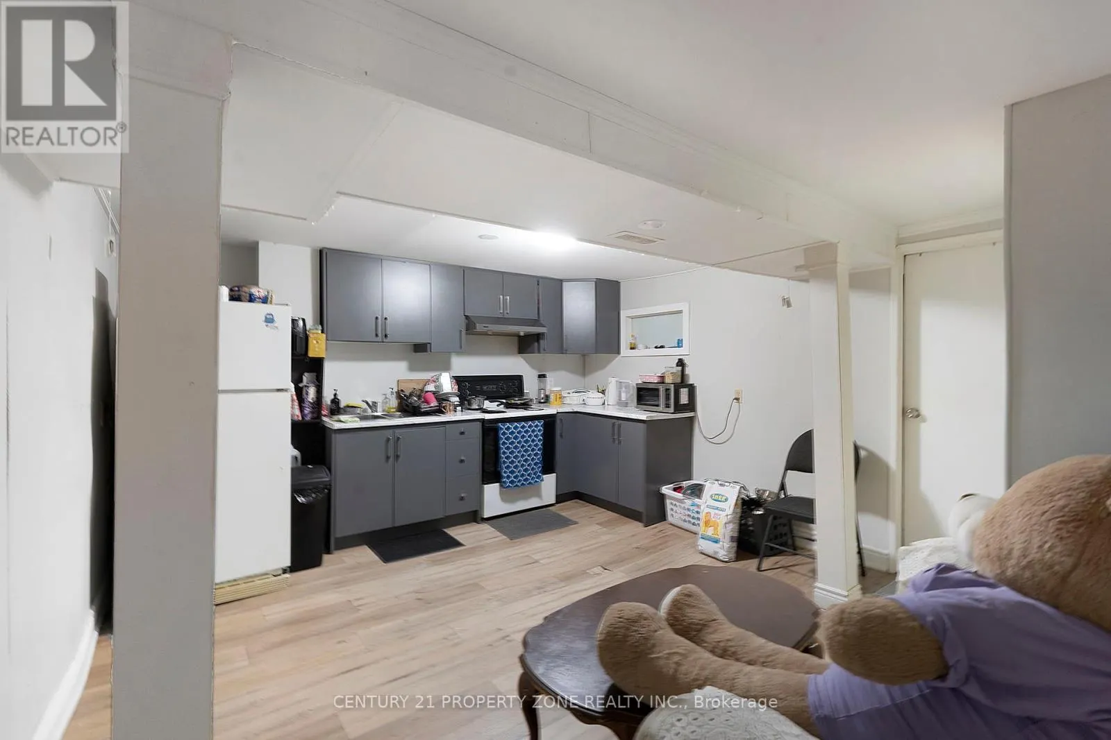 29 FINCHLEY CRESCENT