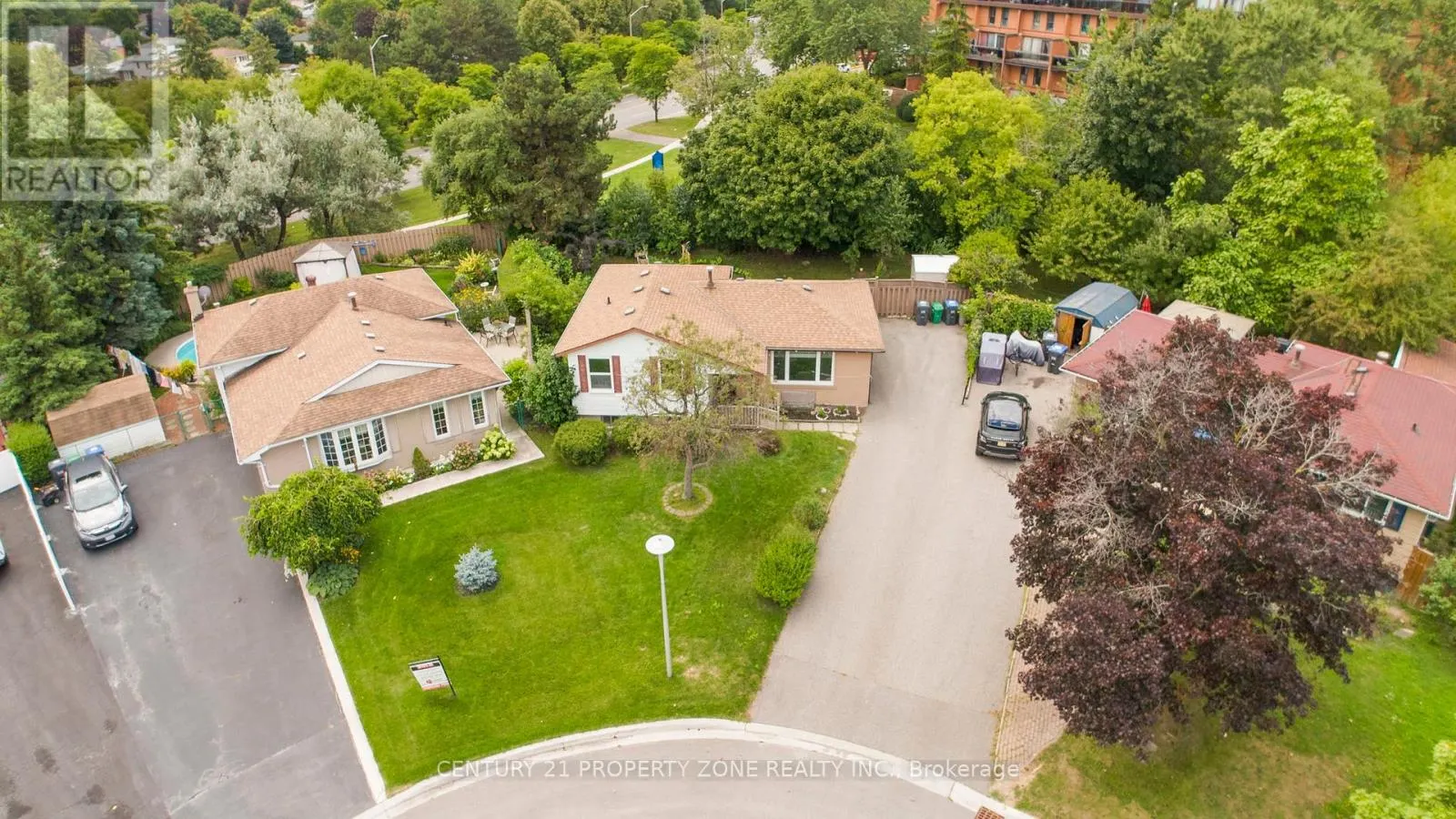 29 FINCHLEY CRESCENT