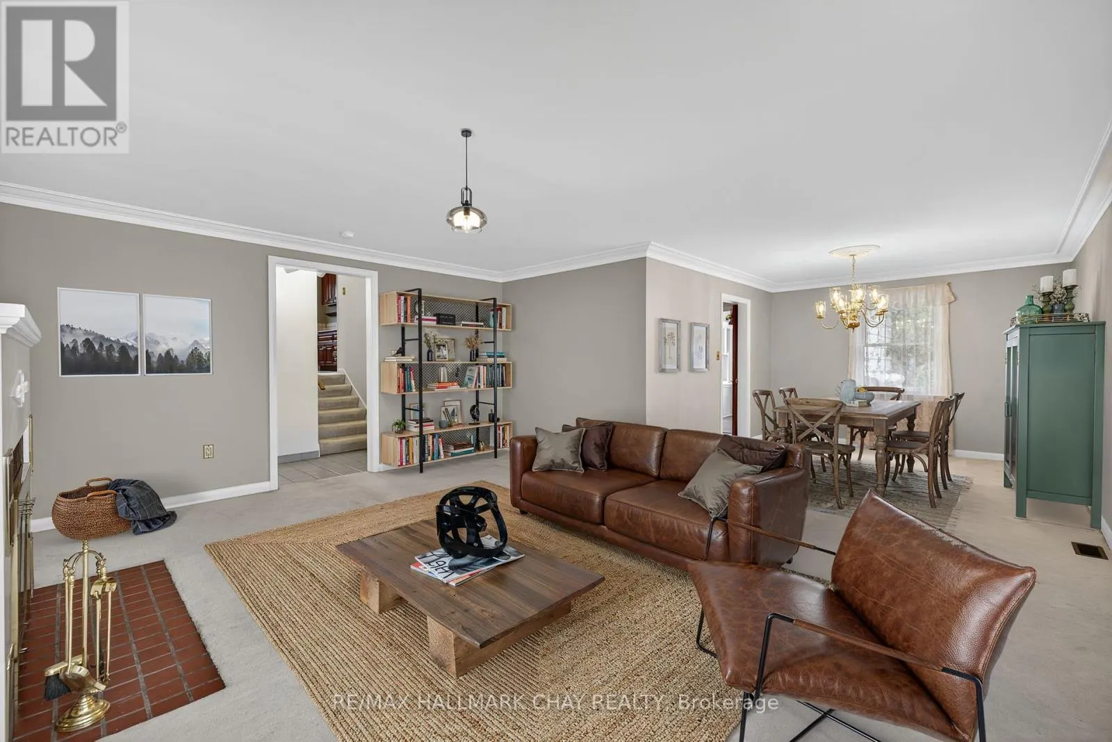 33 MILL STREET S