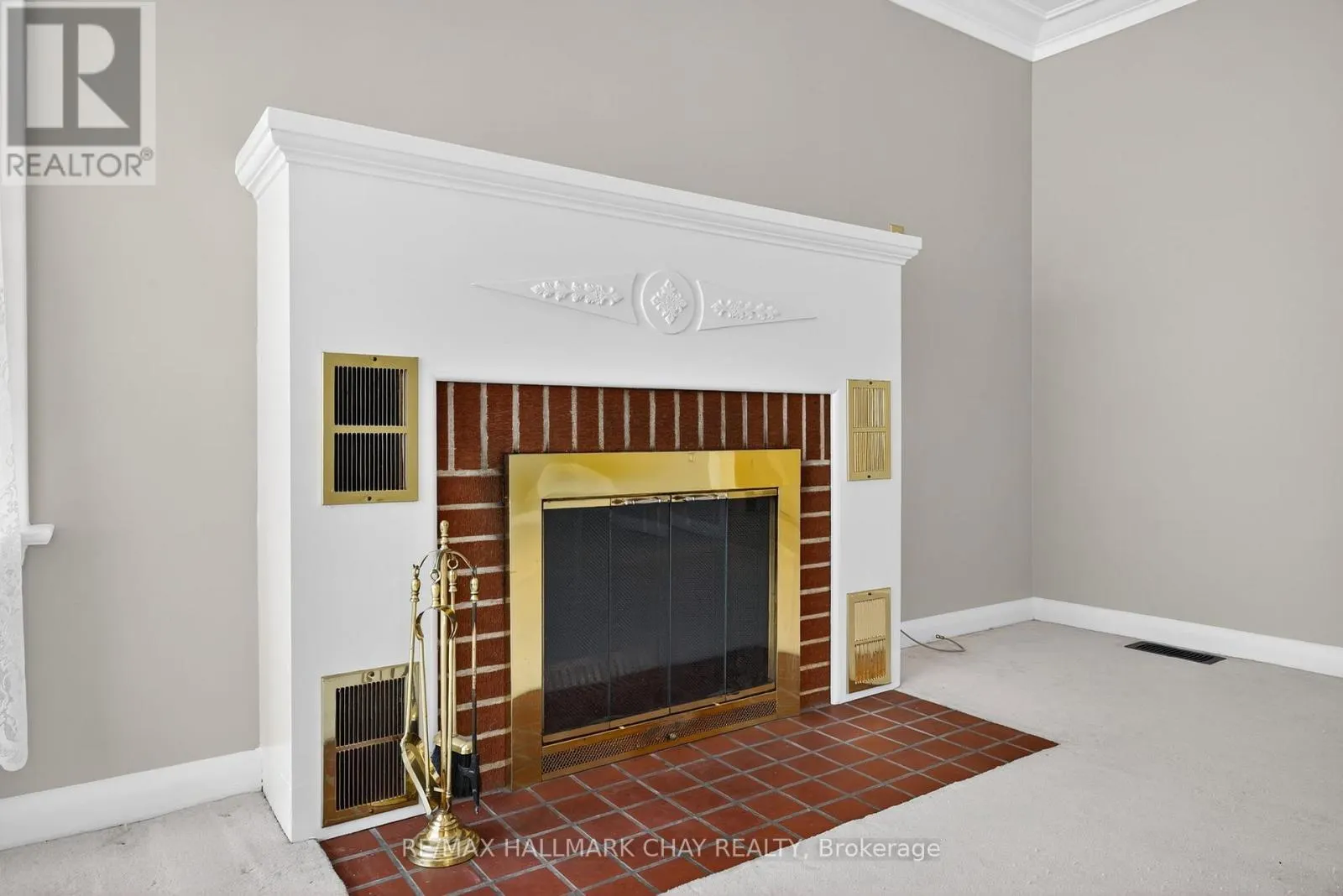 33 MILL STREET S