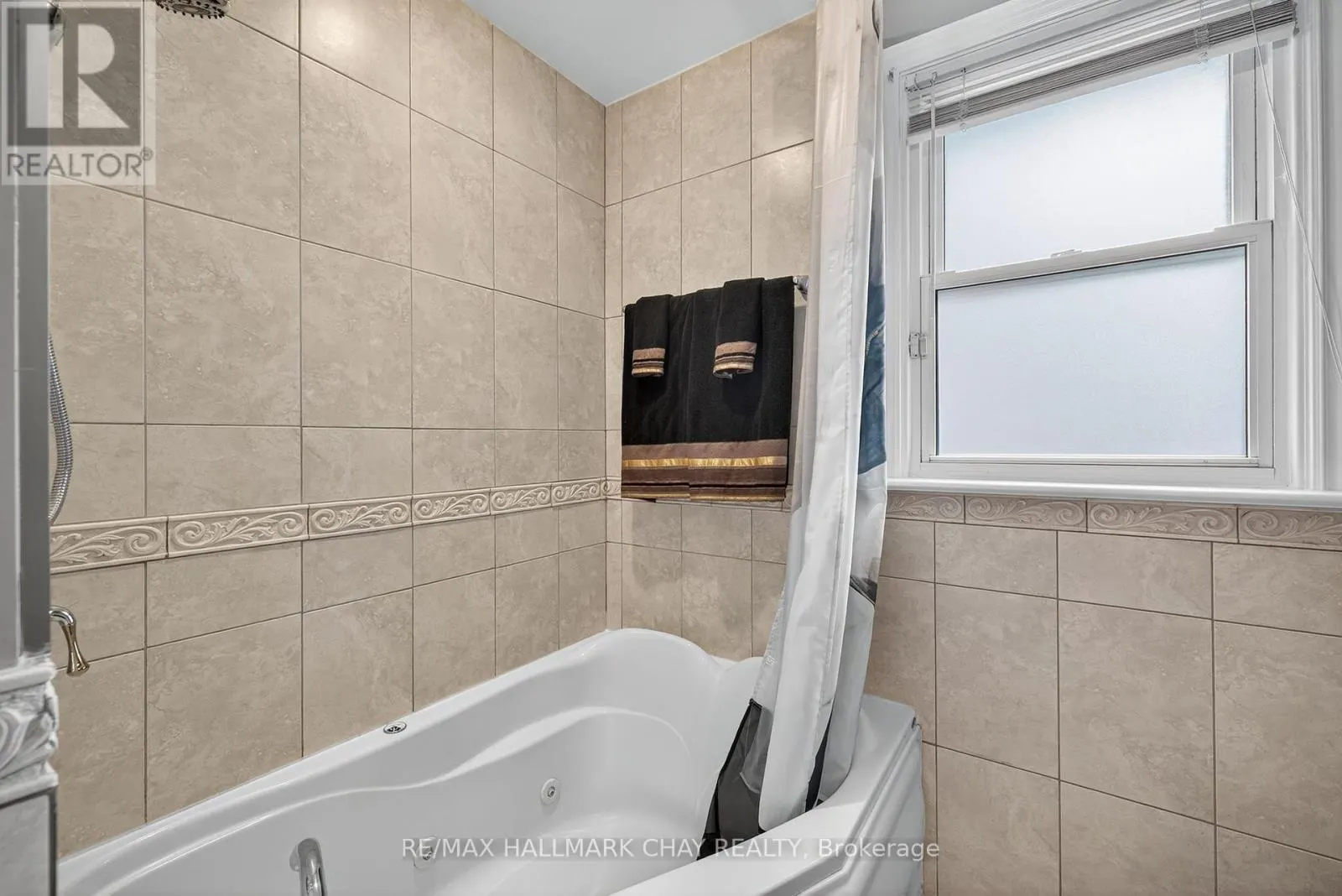 33 MILL STREET S