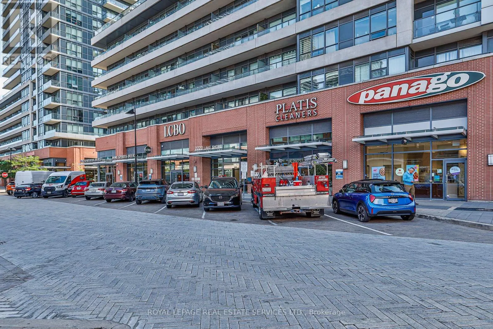2310 - 2212 LAKE SHORE BOULEVARD W