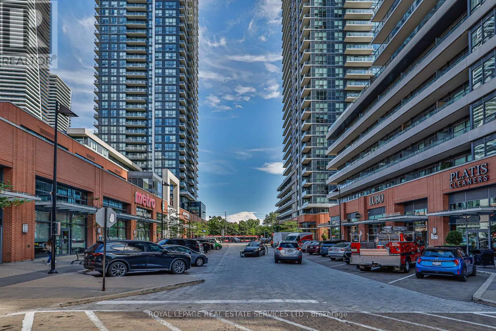 2310 - 2212 LAKE SHORE BOULEVARD W