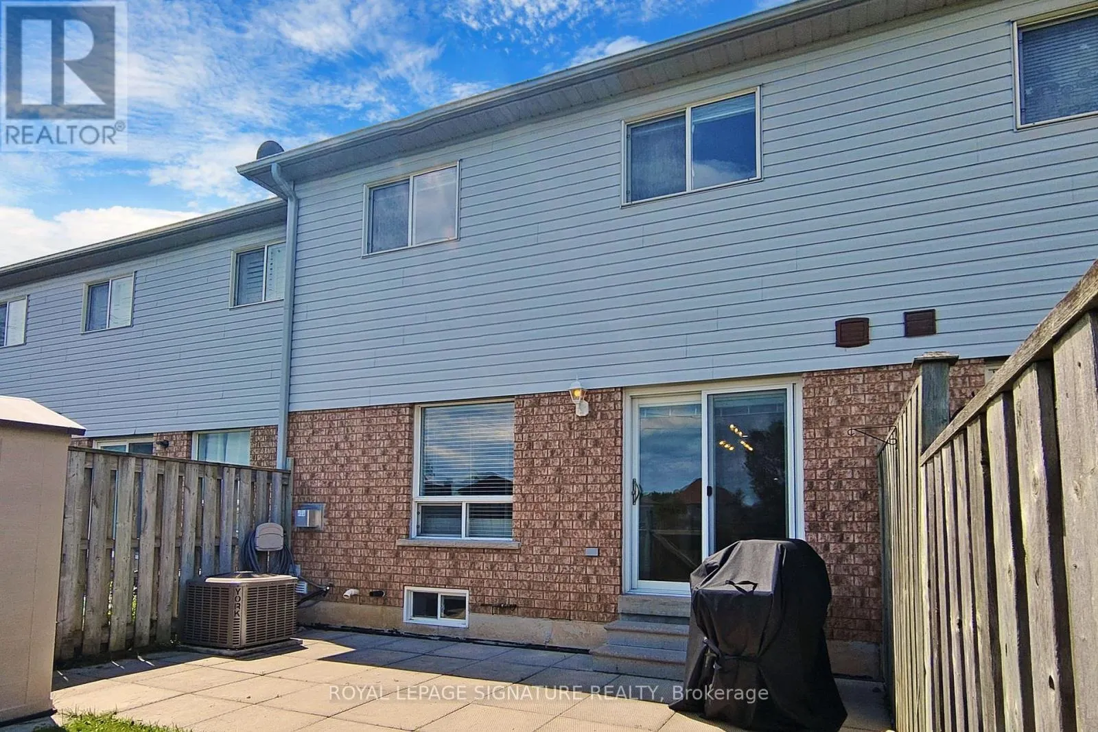23 - 2871 DARIEN ROAD