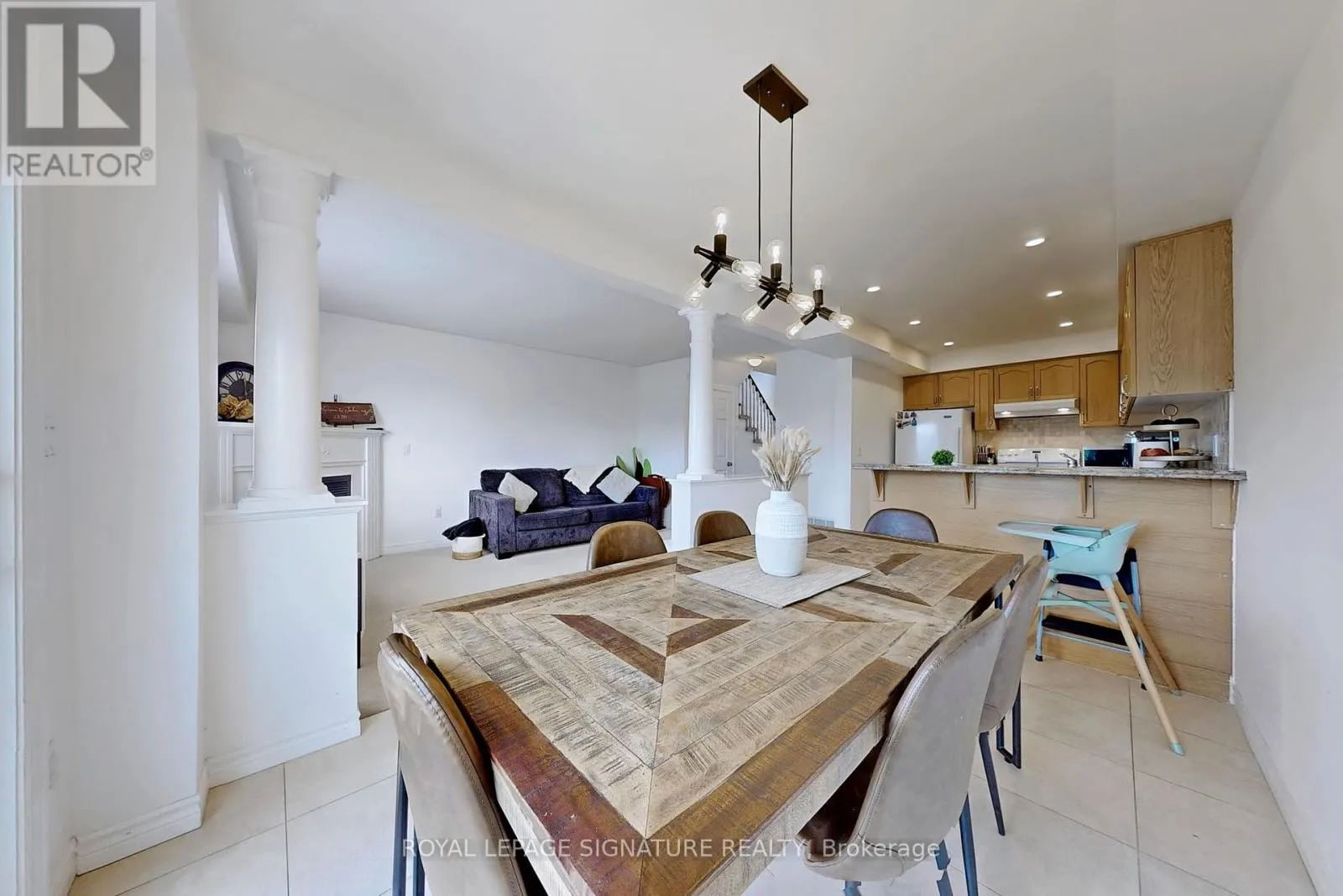 23 - 2871 DARIEN ROAD
