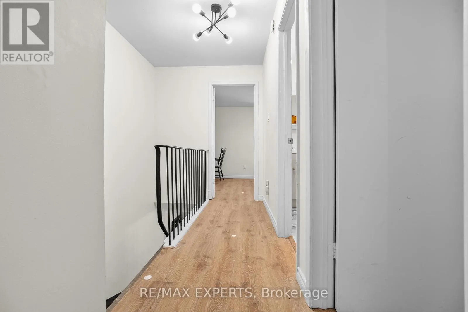 35 - 2779 GANANOQUE DRIVE