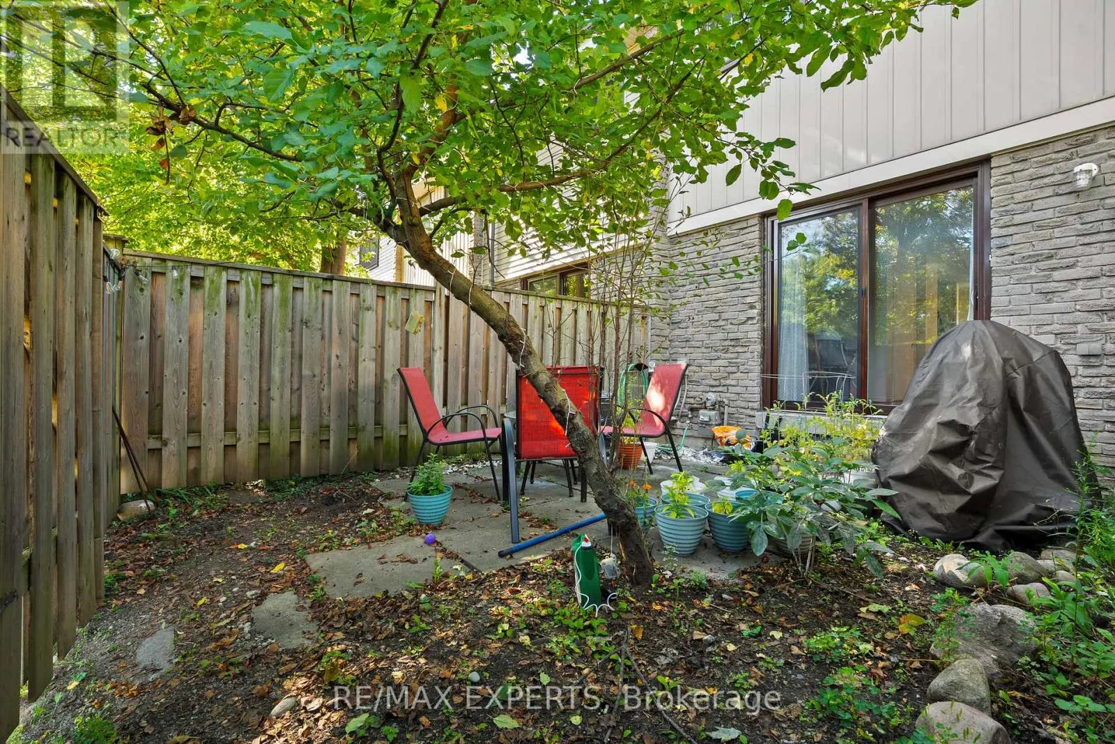 35 - 2779 GANANOQUE DRIVE