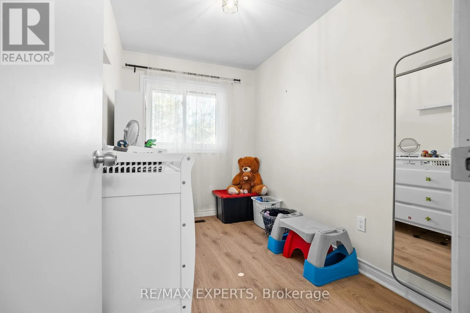 35 - 2779 GANANOQUE DRIVE