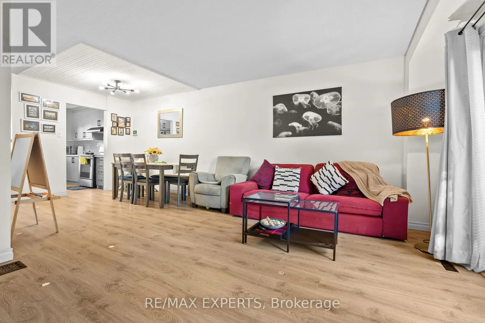 35 - 2779 GANANOQUE DRIVE