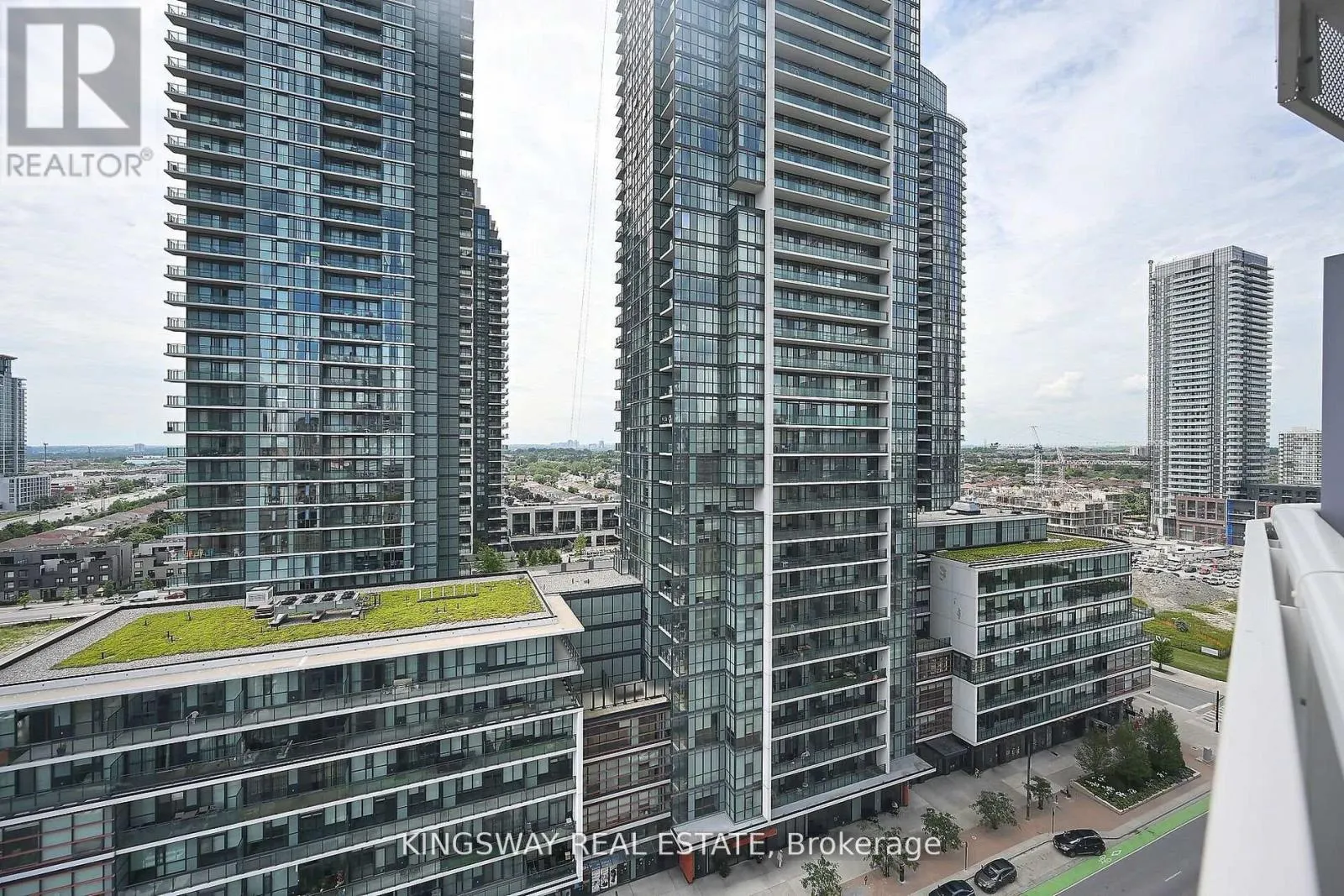1410 - 4065 CONFEDERATION PARKWAY