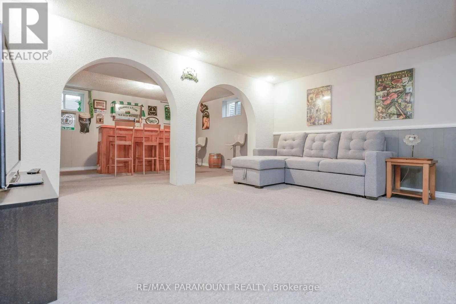 44 CAIRNMORE COURT