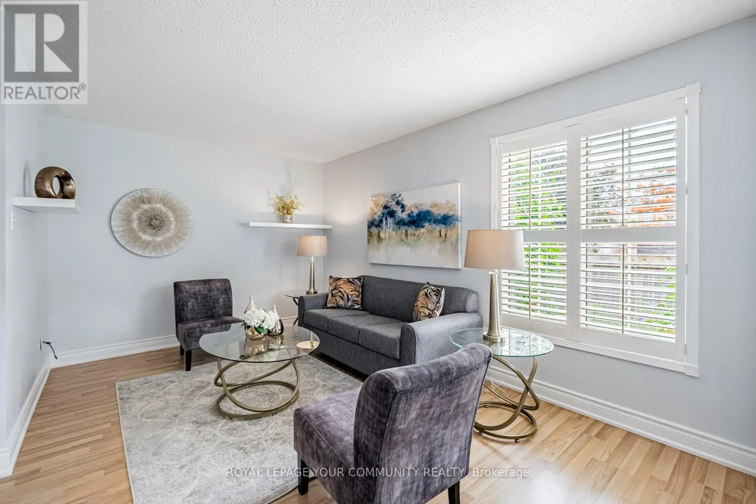 5541 BOLLINGTON DRIVE
