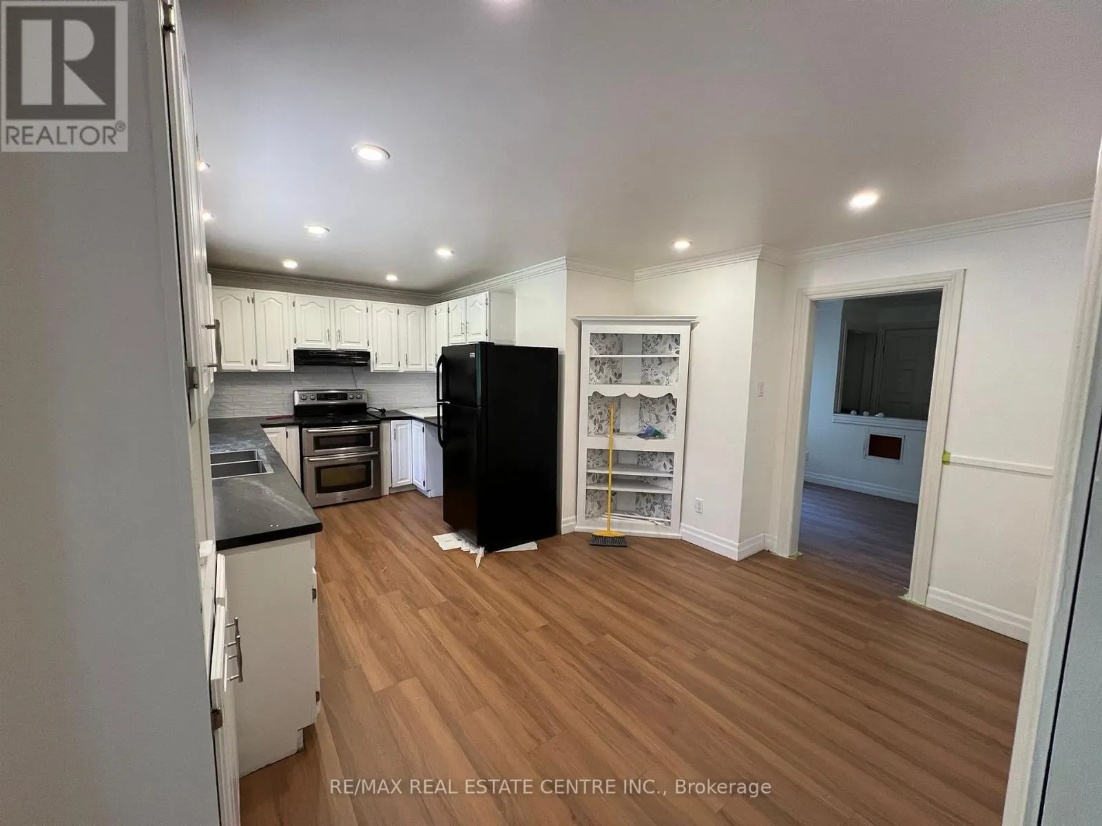 5106 CEDAR SPRINGS COURT