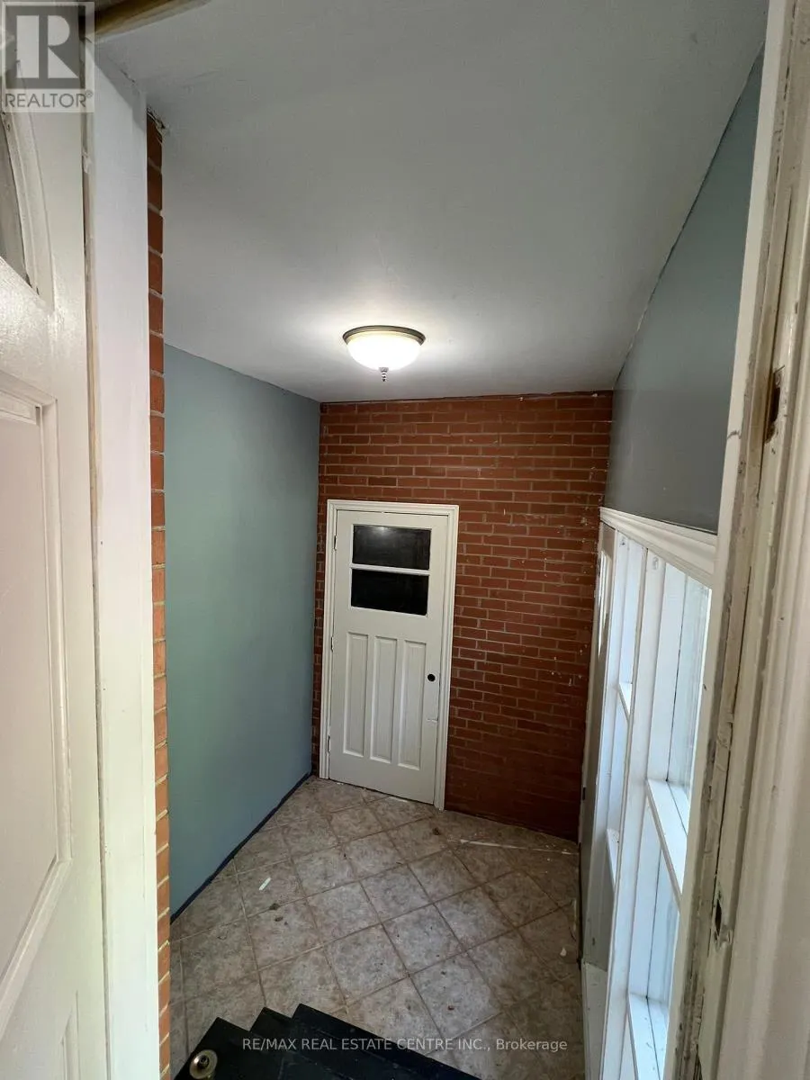 5106 CEDAR SPRINGS COURT