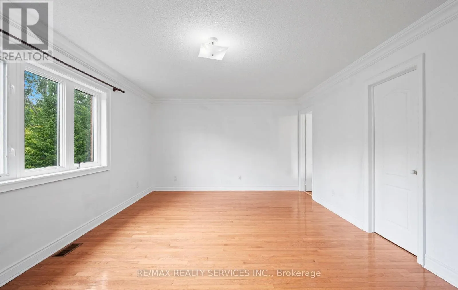 47 ECHORIDGE DRIVE