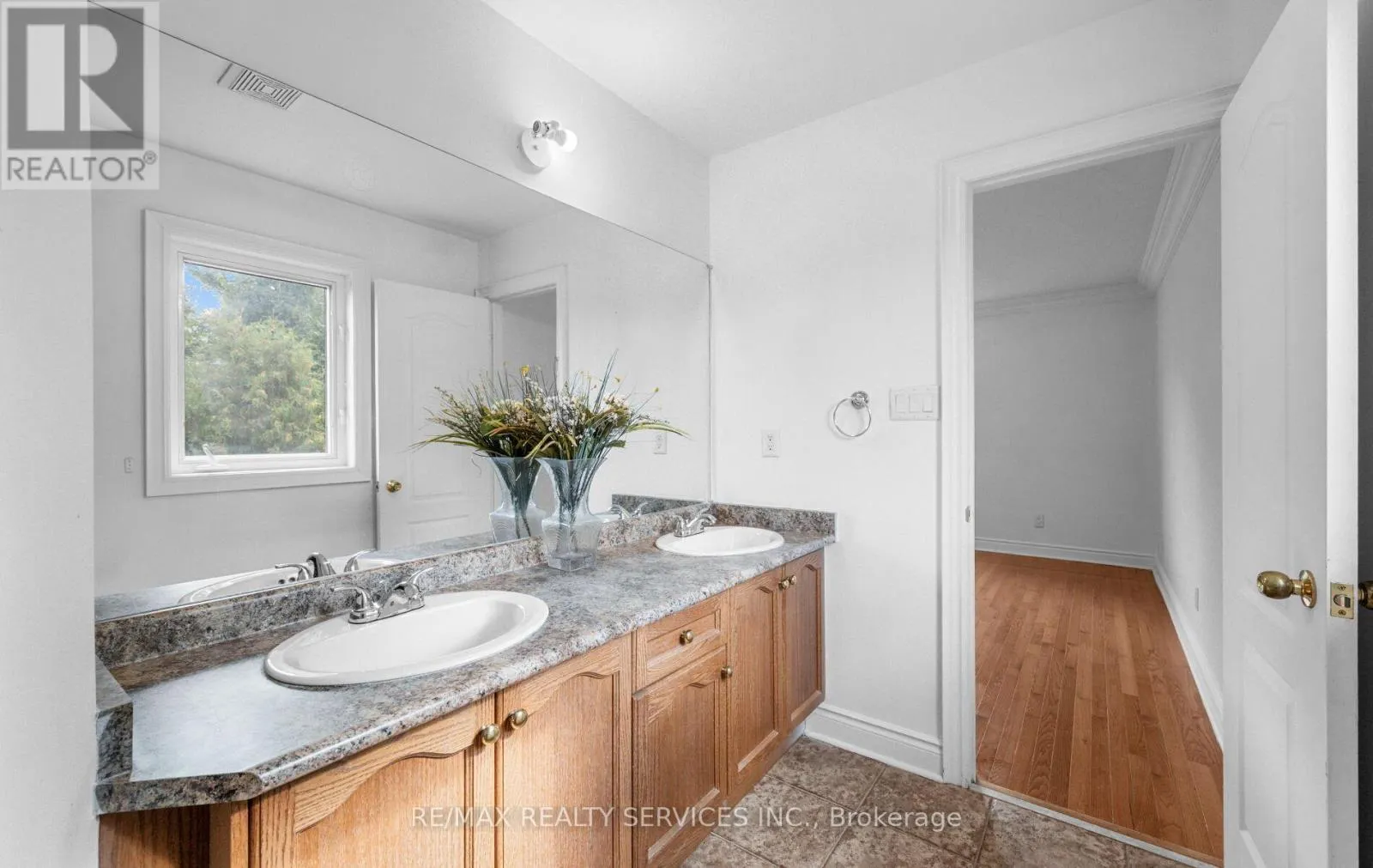47 ECHORIDGE DRIVE