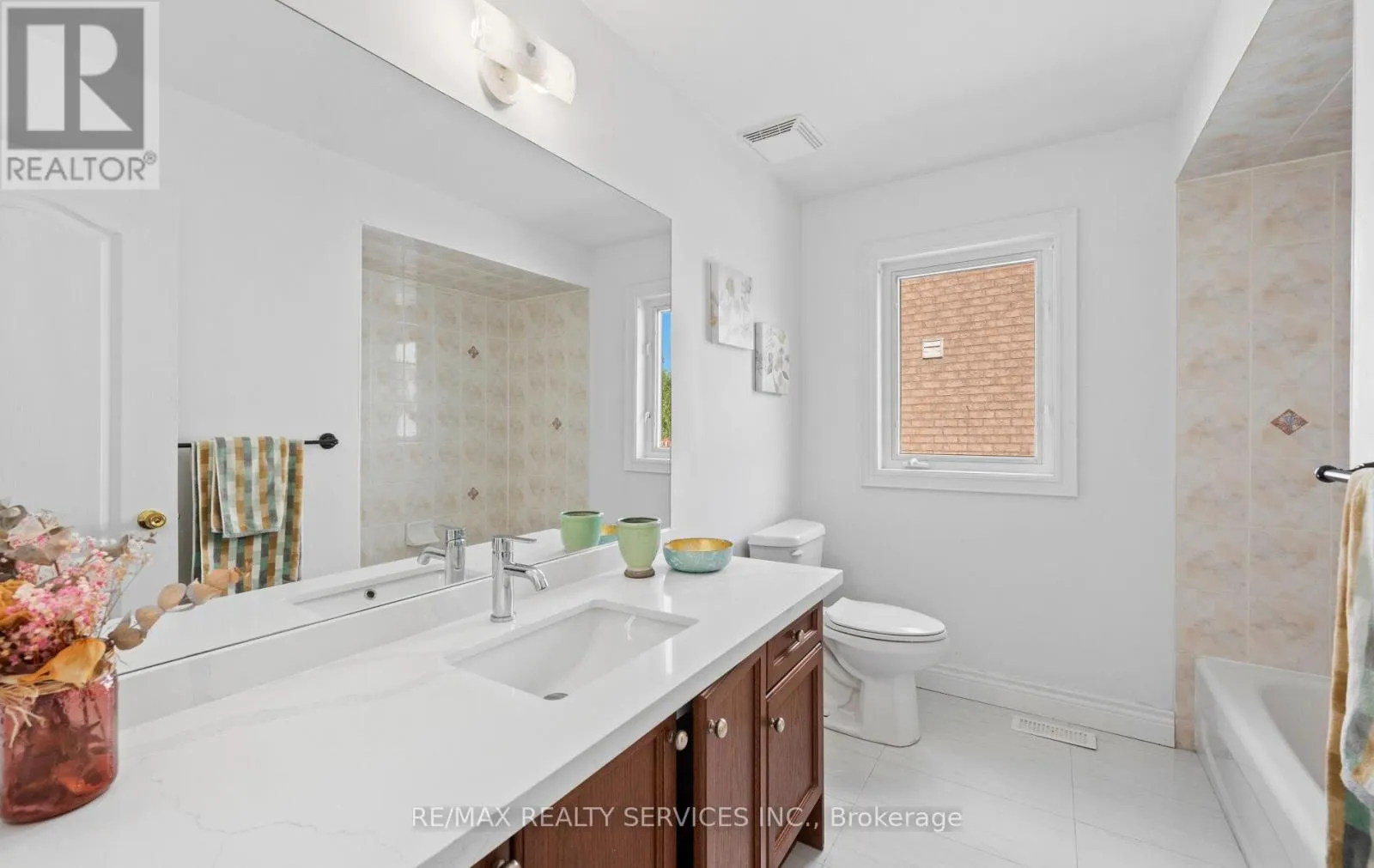 47 ECHORIDGE DRIVE
