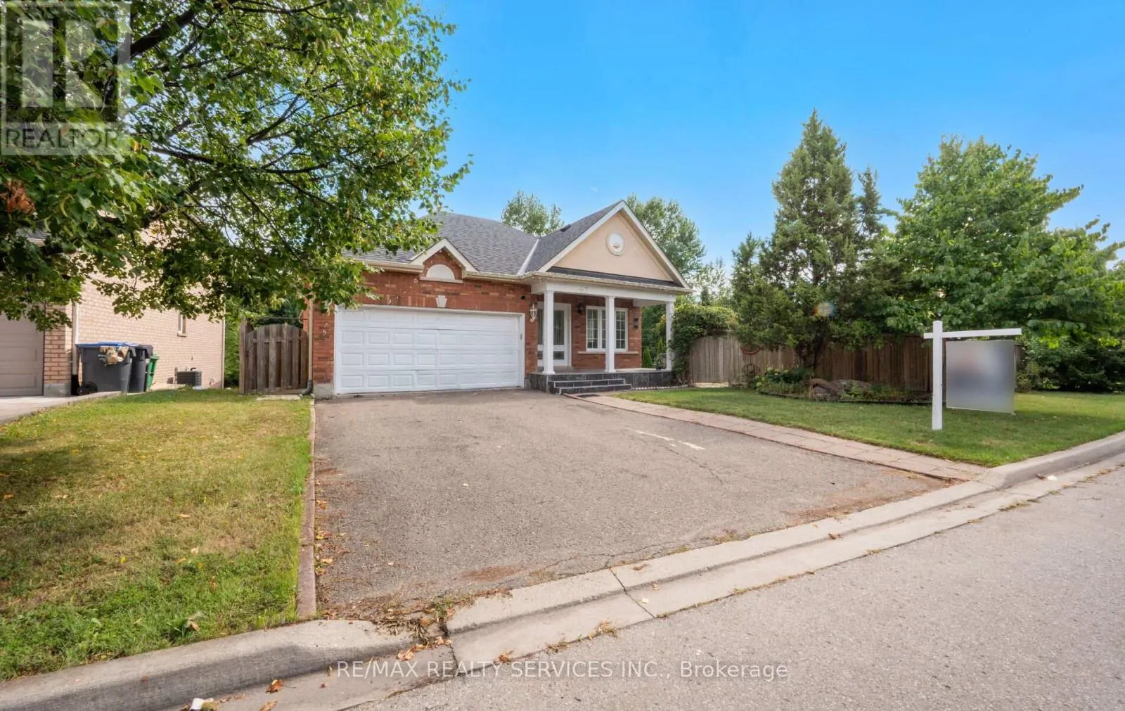 47 ECHORIDGE DRIVE