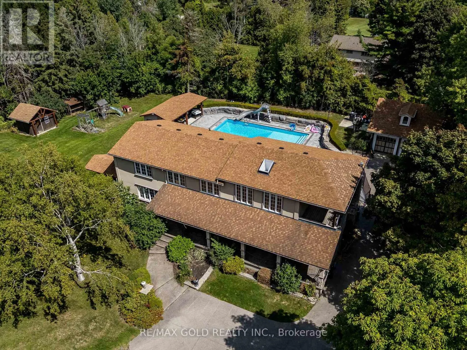 110 PALMER CIRCLE