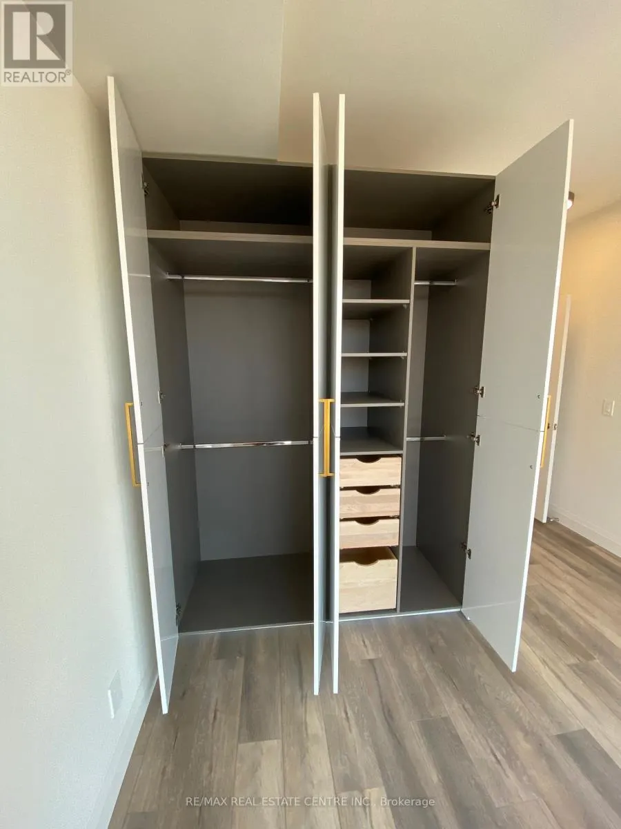 # 1003 - 500 BROCK AVENUE