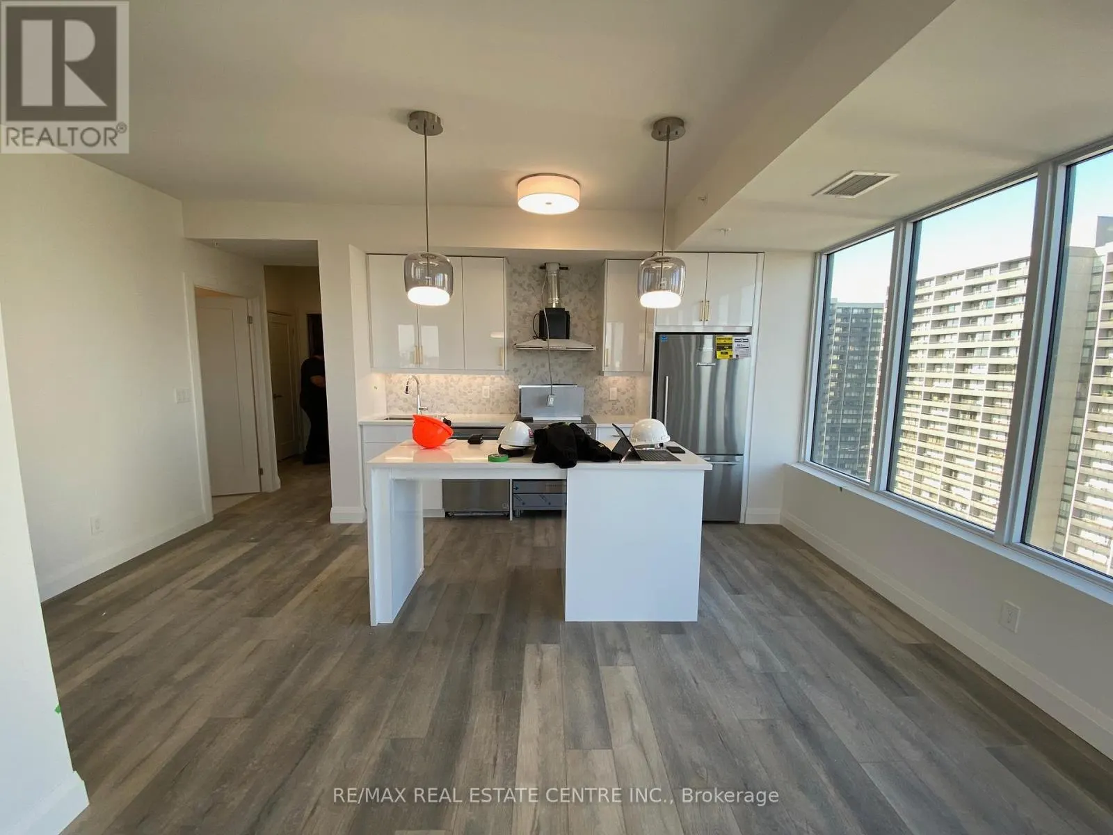 # 1003 - 500 BROCK AVENUE