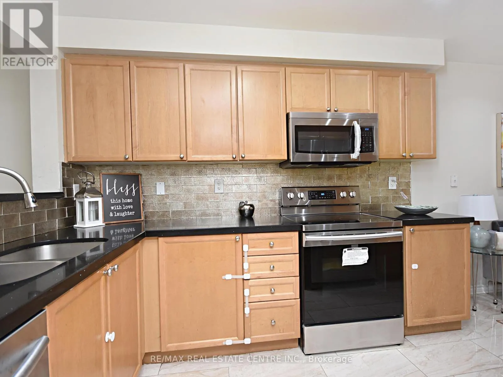 792 JOHNSON HEIGHTS