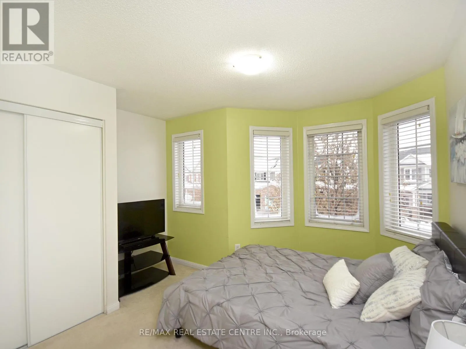 792 JOHNSON HEIGHTS