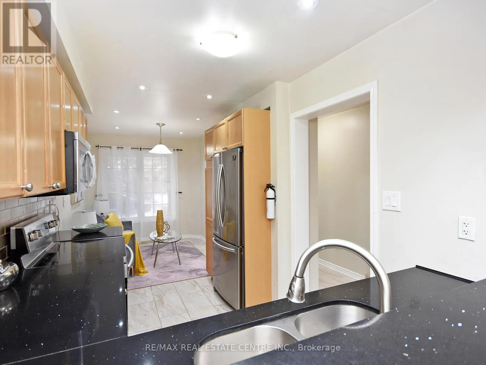 792 JOHNSON HEIGHTS