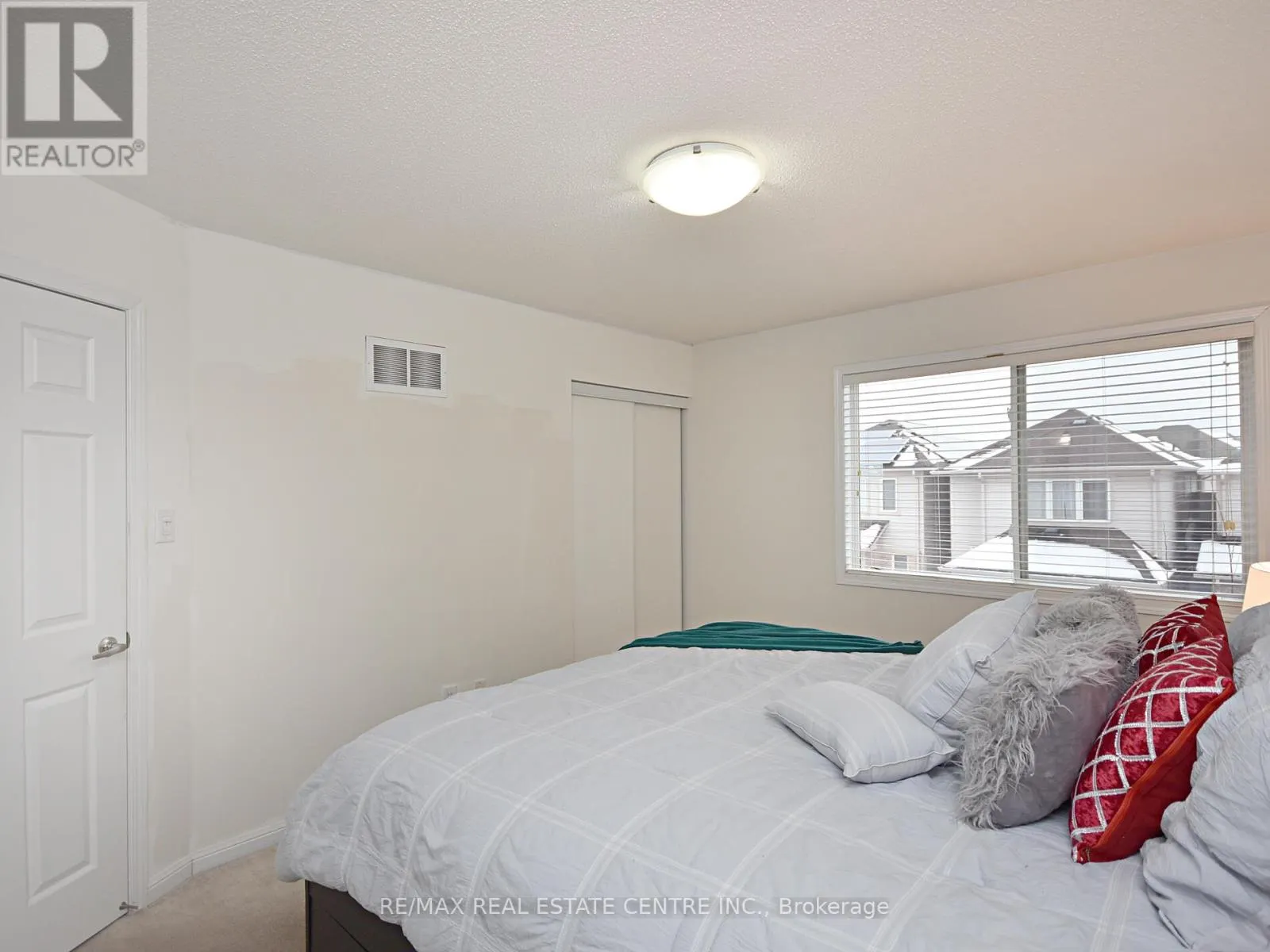 792 JOHNSON HEIGHTS
