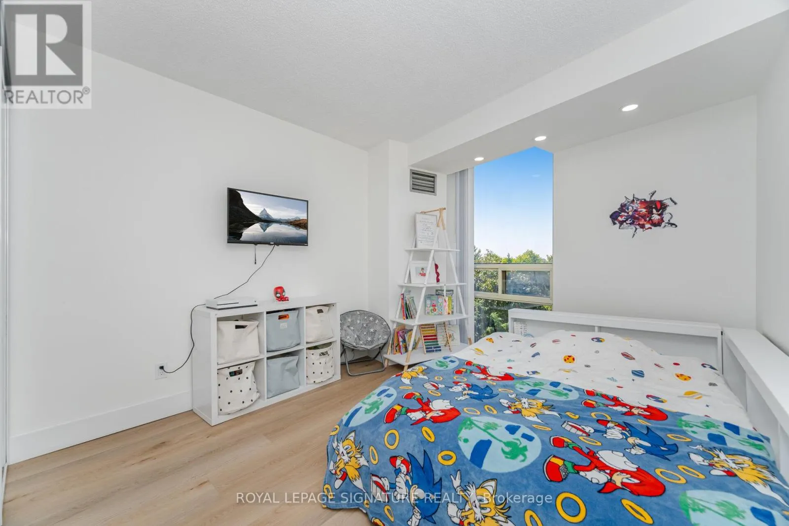 408 - 50 EGLINTON AVENUE W