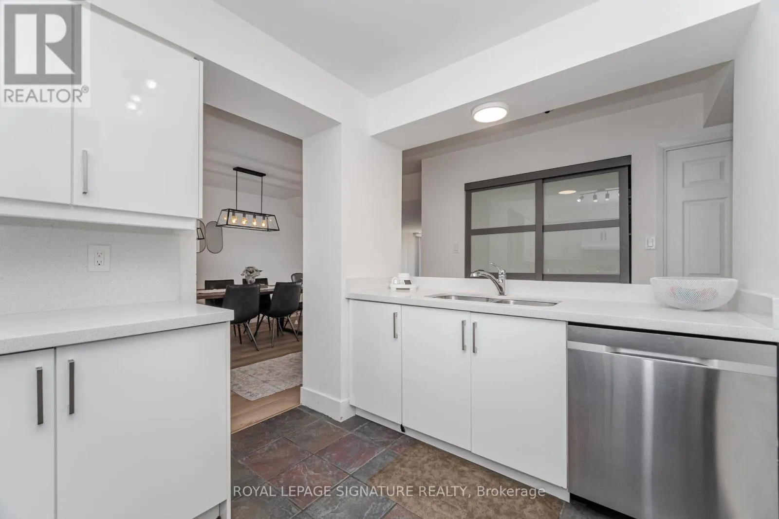 408 - 50 EGLINTON AVENUE W