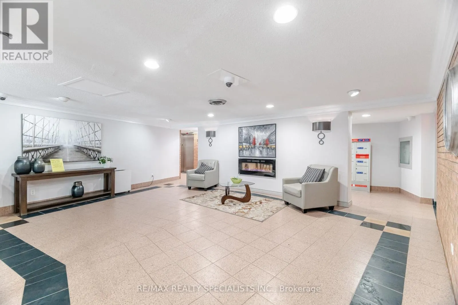 606 - 1240 MARLBOROUGH COURT