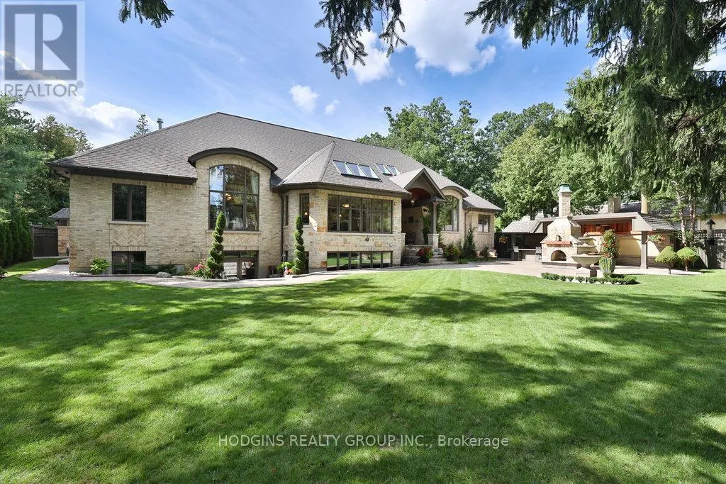 158 HARBORN TRAIL