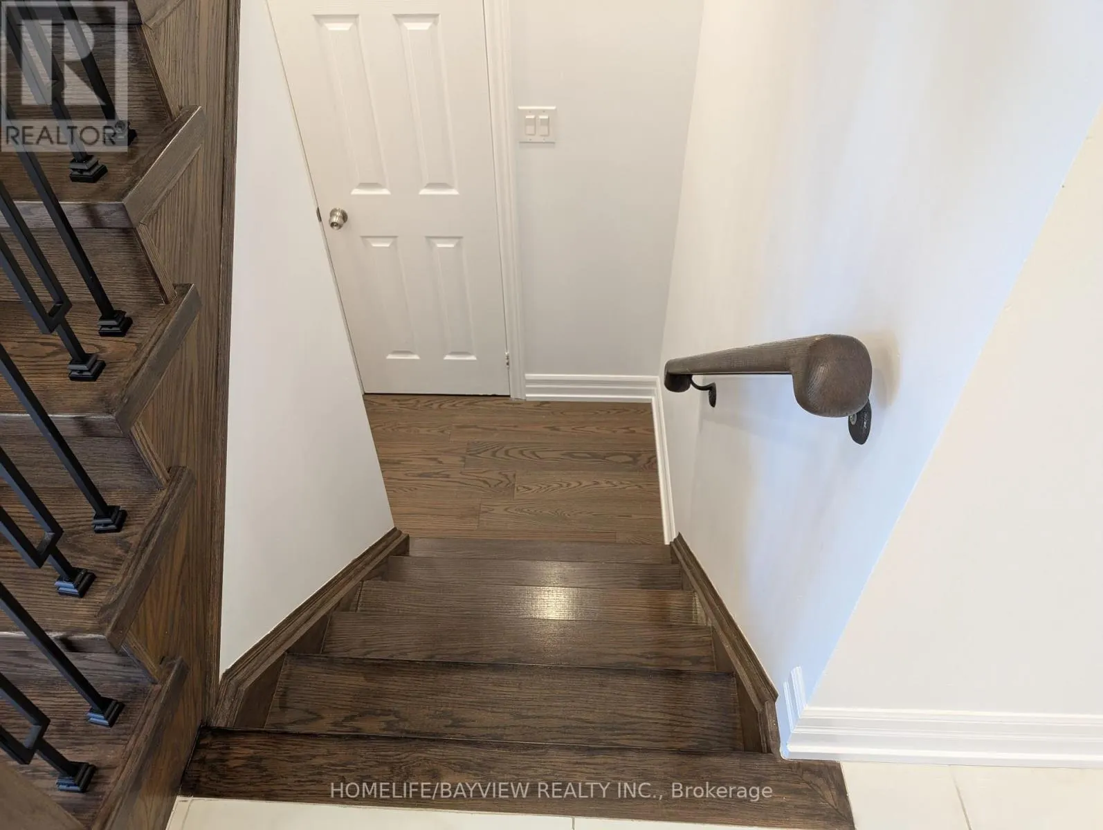 32 DEVONSLEIGH DRIVE