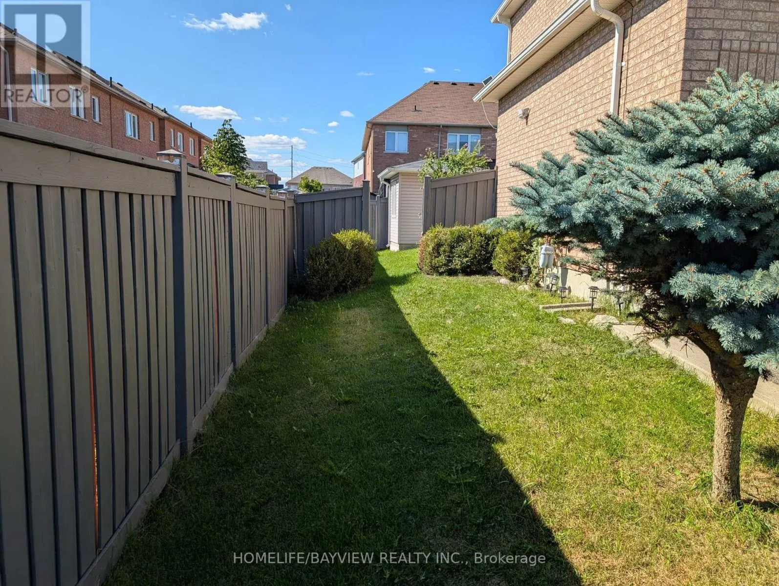 32 DEVONSLEIGH DRIVE