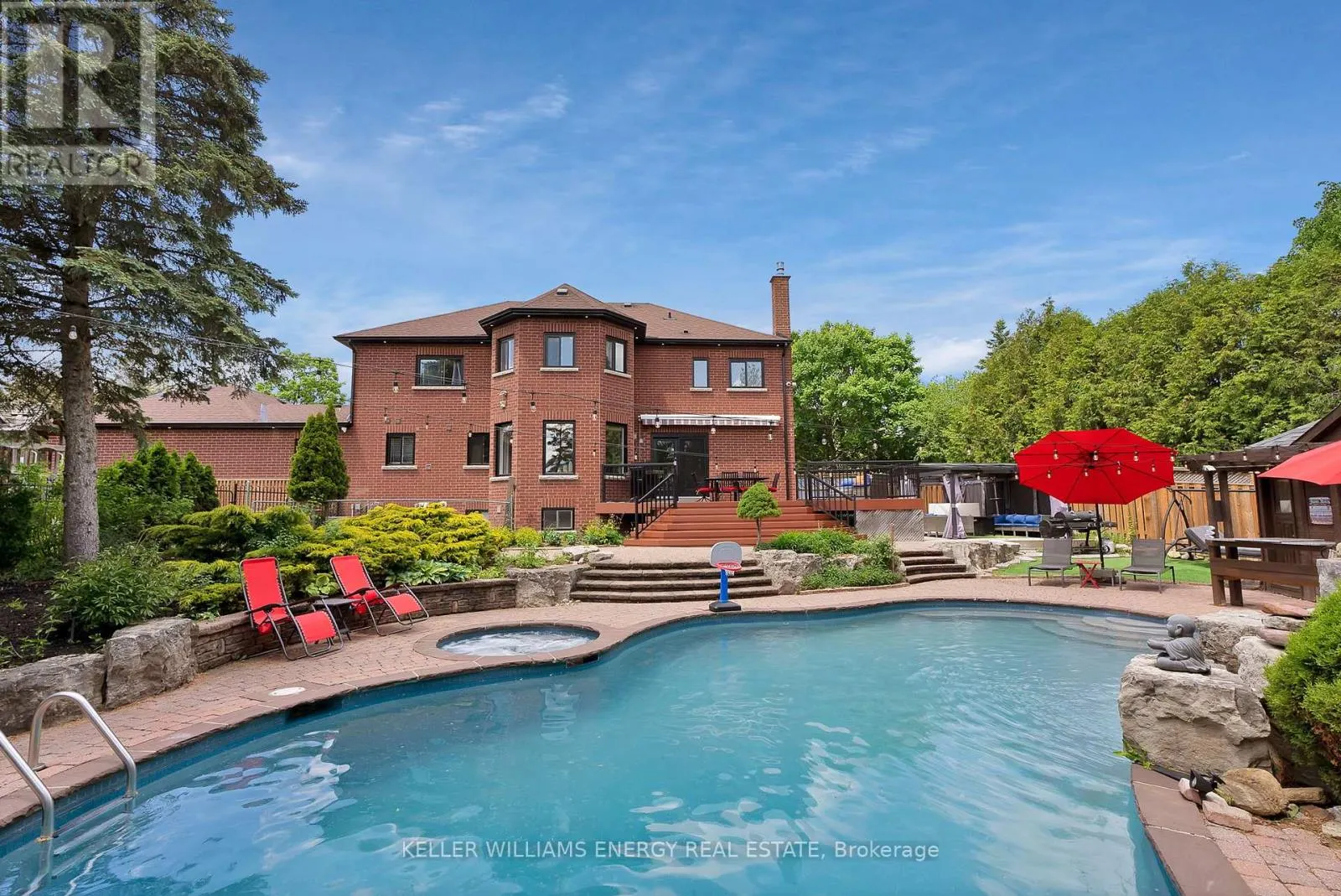 42 MCCAULEY DRIVE
