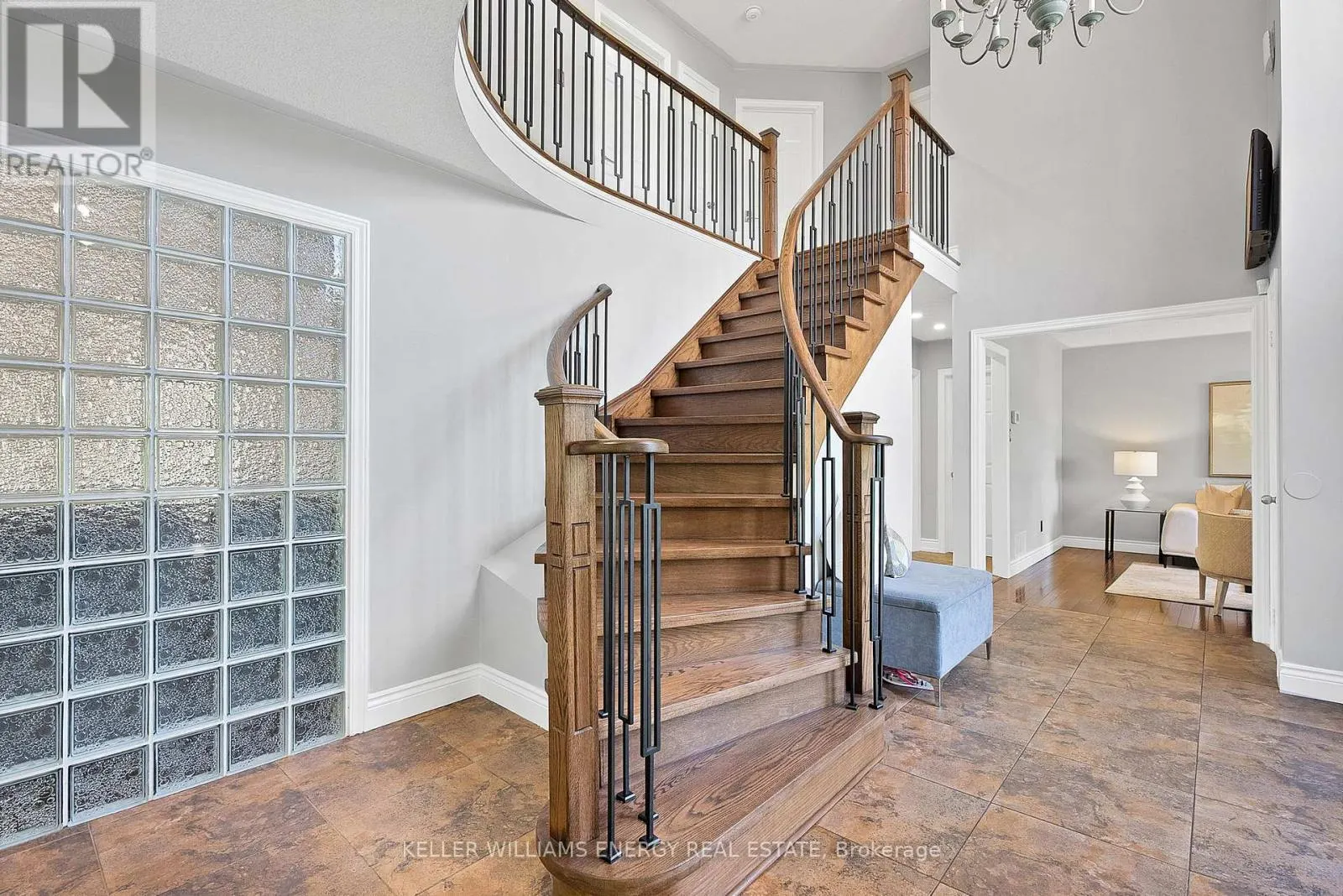 42 MCCAULEY DRIVE