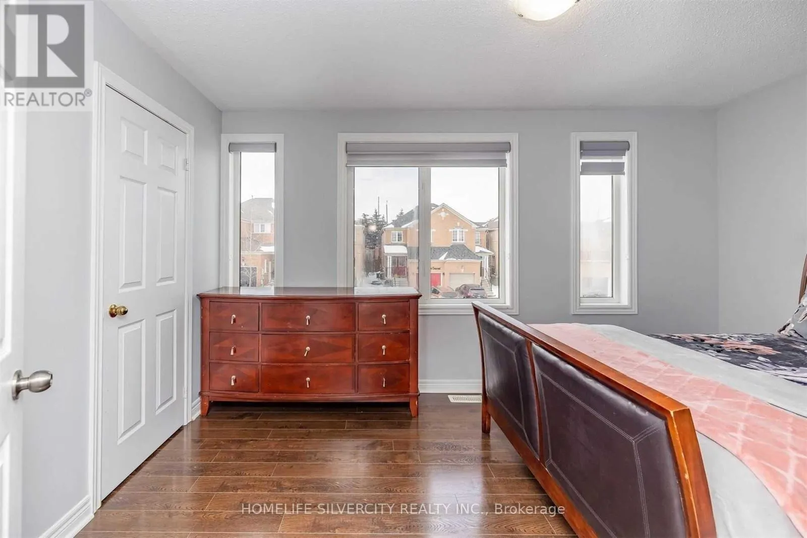 39 SUMMERDALE CRESCENT