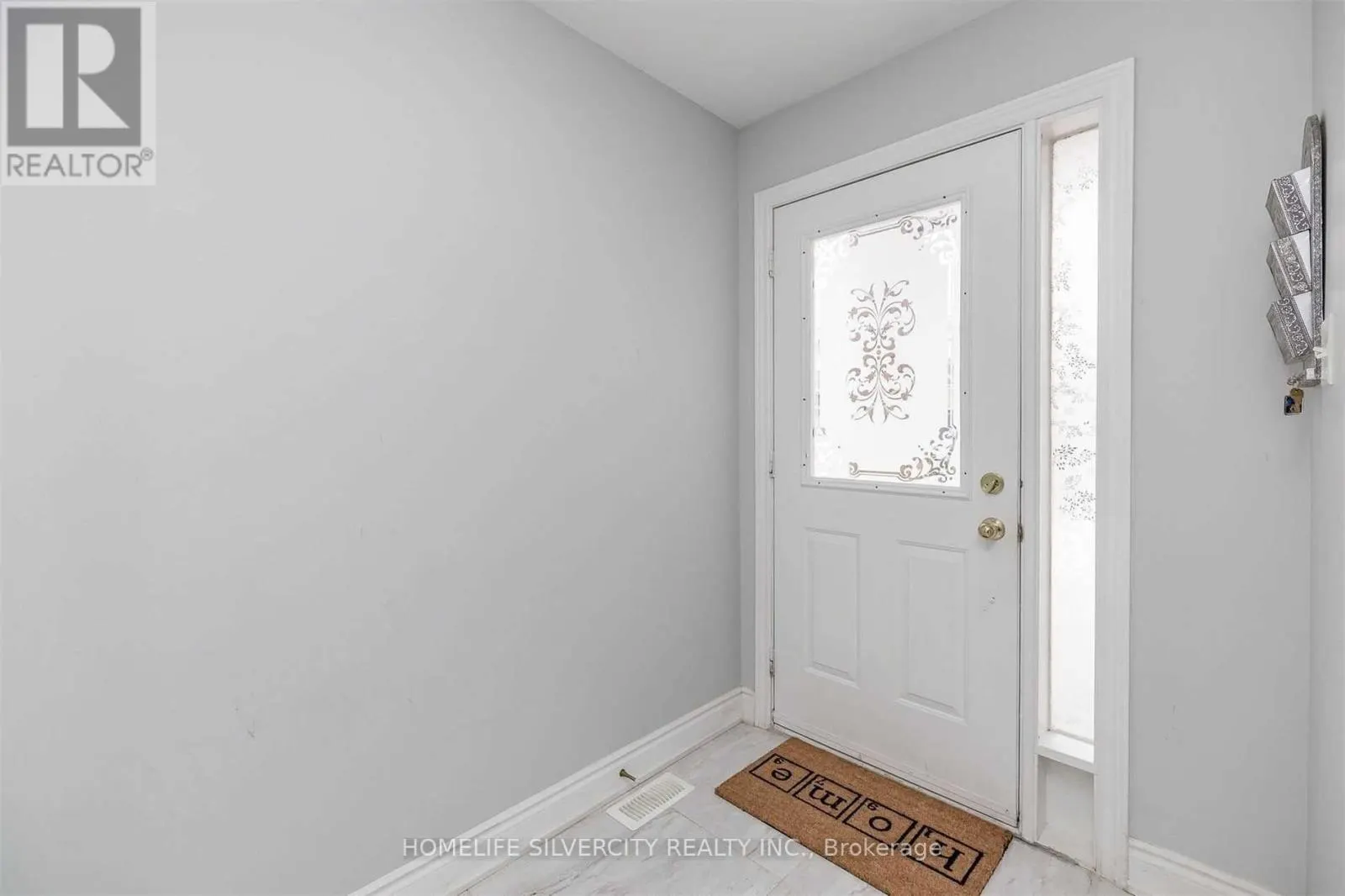 39 SUMMERDALE CRESCENT