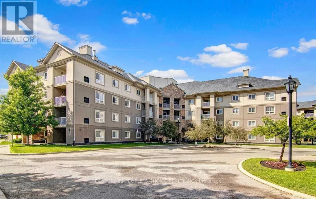 302 - 4 DAYSPRING CIRCLE