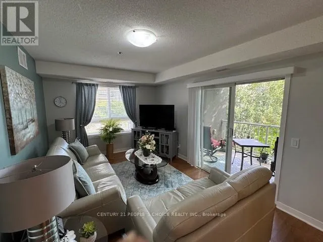 302 - 4 DAYSPRING CIRCLE