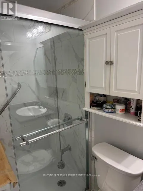 302 - 4 DAYSPRING CIRCLE