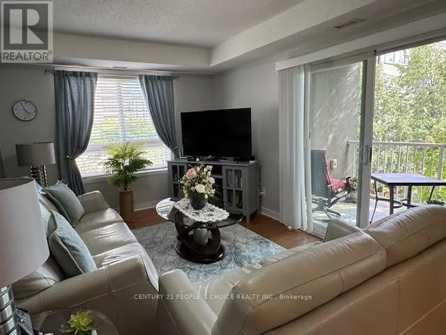 302 - 4 DAYSPRING CIRCLE